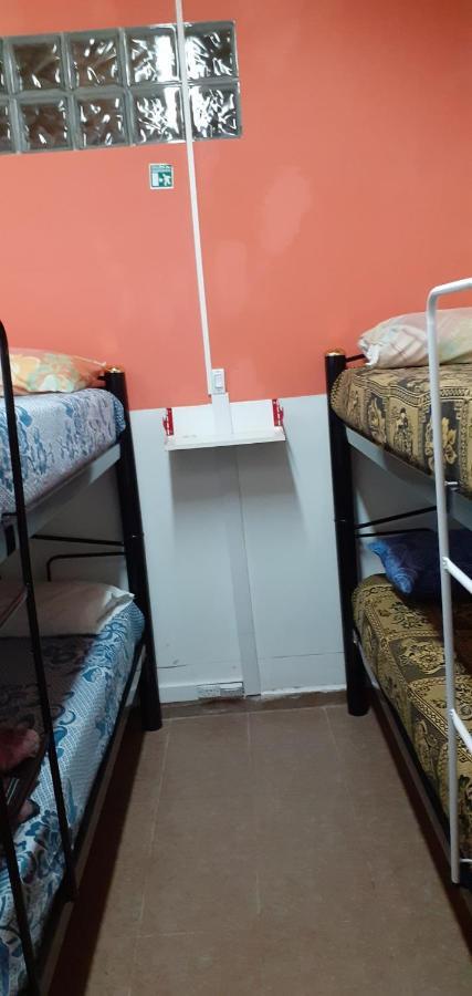 Hostel El Viajante Лос-Антіґуос Екстер'єр фото